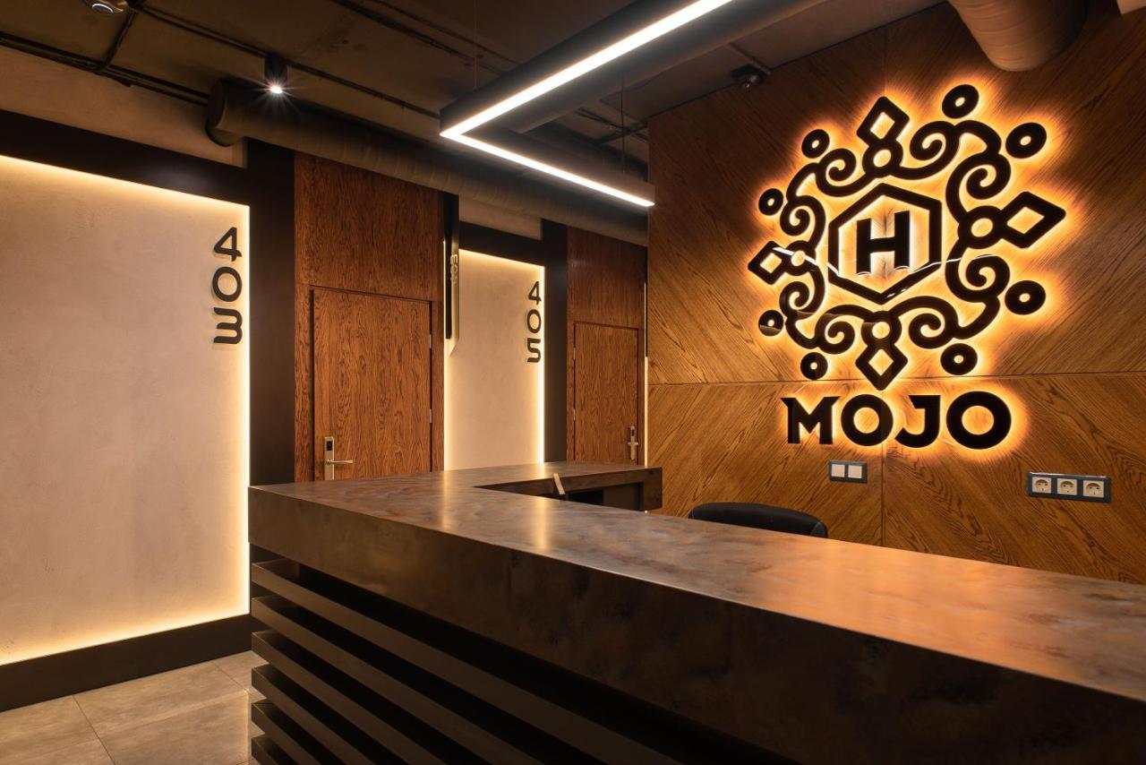 Mojo Hall Hotel Lutsʼk Exterior foto